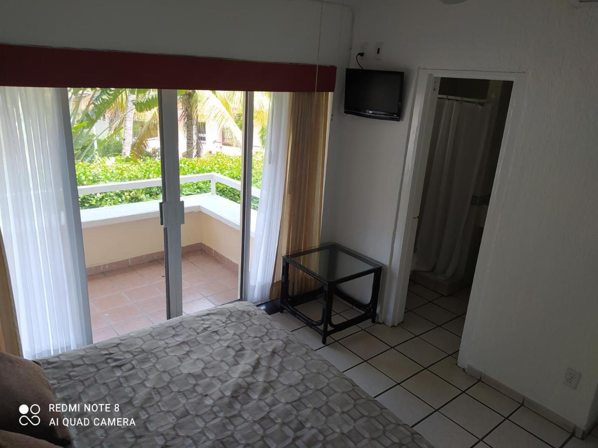 Villas Del Palmar Manzanillo With Beach Club Екстер'єр фото