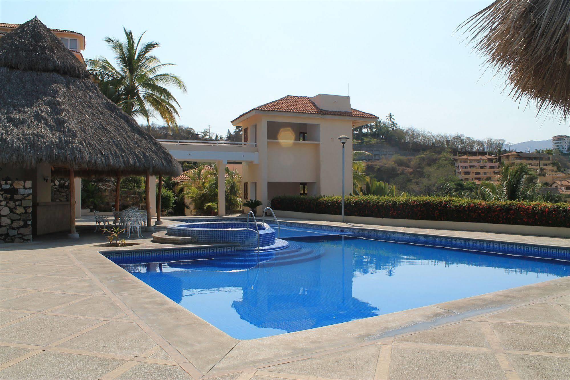 Villas Del Palmar Manzanillo With Beach Club Екстер'єр фото